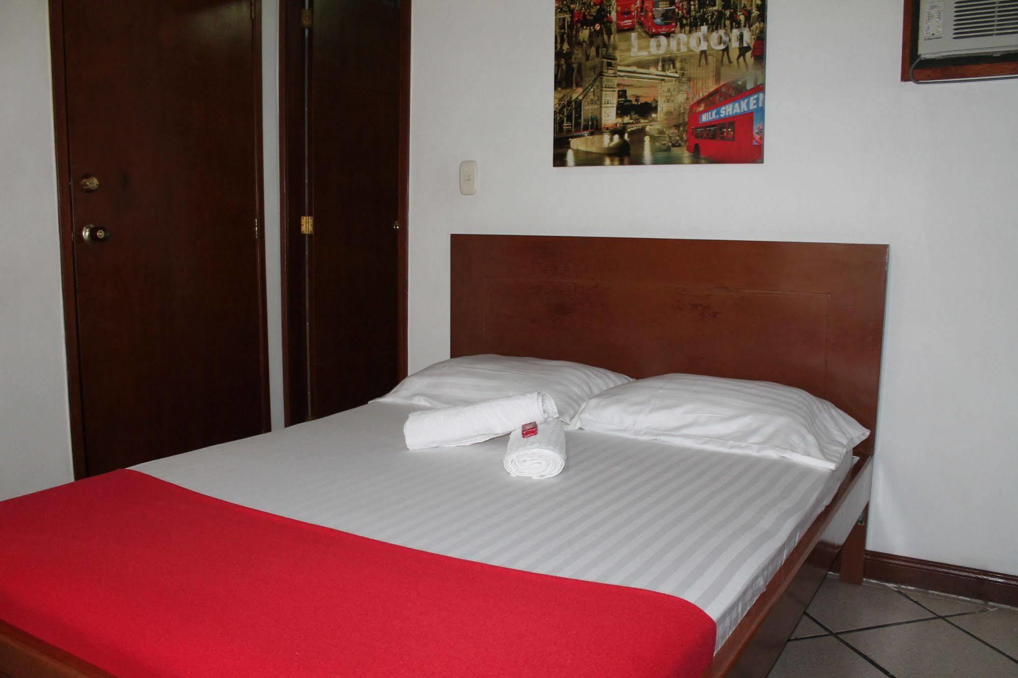 Pasadena Hostel Cali Zewnętrze zdjęcie